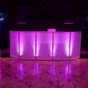 Esküvő DJ, Szikragép bérlés, Füstgép bérlés, Hangosítás, Kivetítés