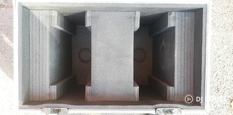 Kis Led robotlámpa konténer rack