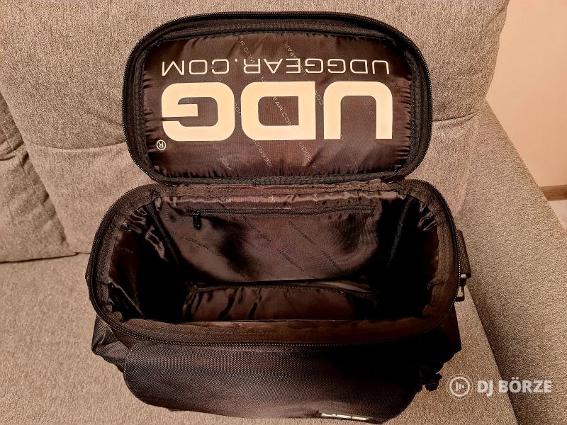 UDG Ultimate SlingBag Black MKII DJ táska/válltáska