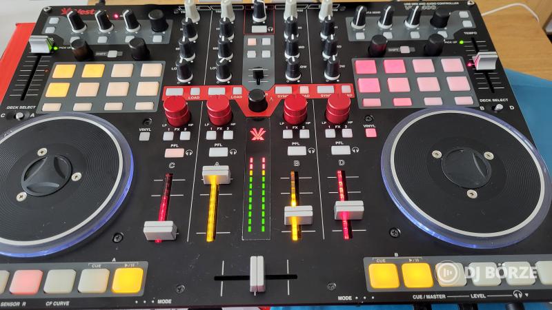 Vestax VCI-400 DJ MIDI kontroller/keverő
