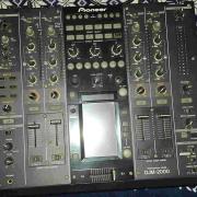 Eladó Pioneer DJM 2000