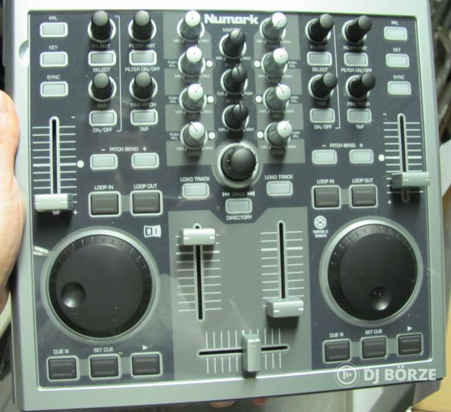 Eladó Numark Total Control v2