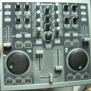 Eladó Numark Total Control v2