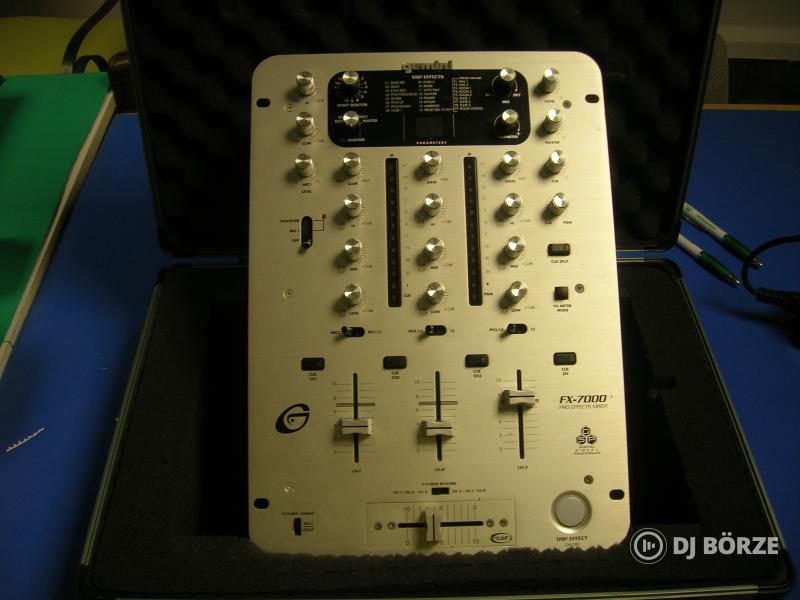 Gemini FX-7000 DJ mixer