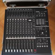 Yamaha keverőpult