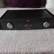 Alesis RA150 teljesítmèny erősítő eladó