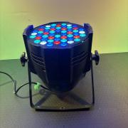 54 x 3W RGBW Led Par - 14 darab van összesen