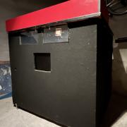 OLCSÓBB LETT! Masszív DJ pult kerekekkel, fénykapcsolóval monitorral