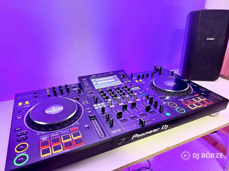 Pioneer XDJ XZ + táska