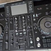 Pioneer XDJ-RX2 + rack eladó!
