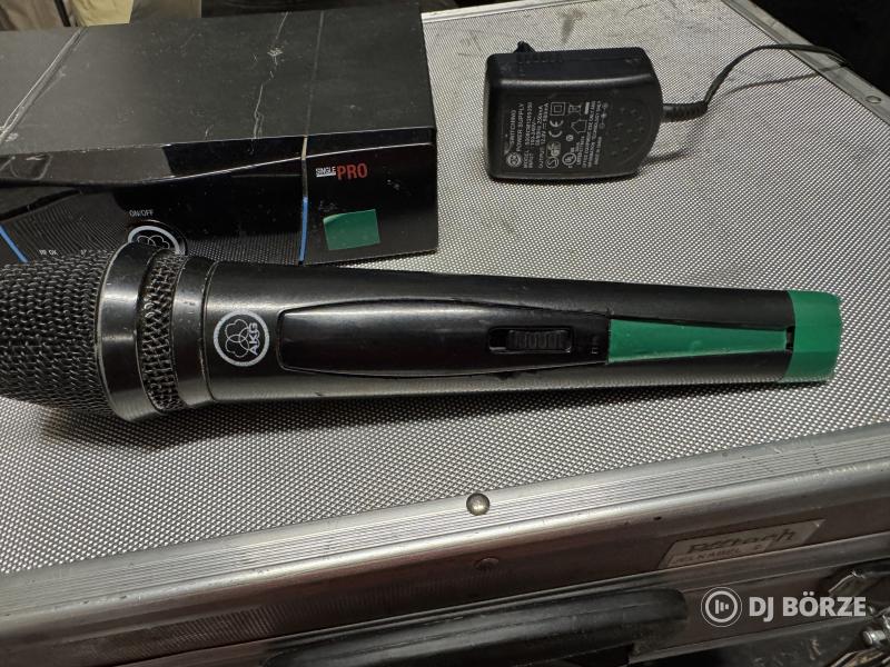 AKG vezeték nélküli mikrofon SR40 vevő + HT40 PRO kéziadó