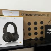 Native Instruments Traktor Kontrol S2 MK3  Kezdő Dj szett.