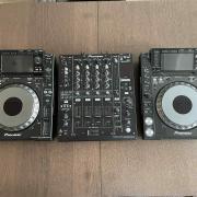 2db CDJ 2000 Nexus + DJM 900 Nexus keverő