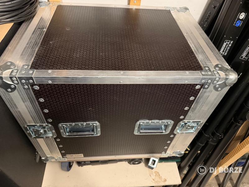 Eladó Turbosound hangcucc!