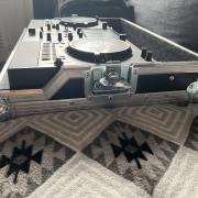 Újszerű Numark Mixstream Pro + SafeCase rack