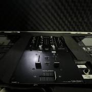 Xdj700 pár + djm250mk2 + kombi rack