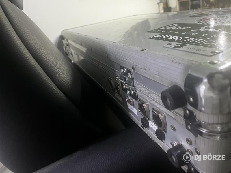 Xdj700 pár + djm250mk2 + kombi rack