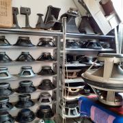 Sok-sok 8", 10", 12", 15",18", 21" hangszórók, ringek, 1"-2" driverek, 1"- 2" tölcsérek