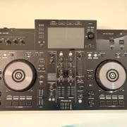 Pioneer XDJ RR + UDG hordtáska