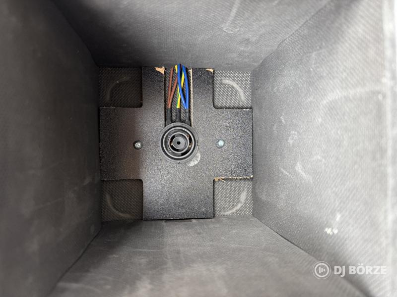 Akkumulátoros RGBWA-UV lámpa