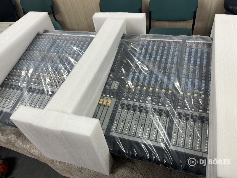 Allen & Heath GL2800 keverő