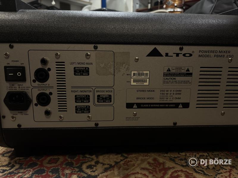 Komplett PA szett: Alto PBM 8.250 keverő-erősítő + 2db JBL EON 300 15"passzív hangfal + tokok.