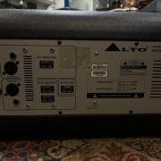 Komplett PA szett: Alto PBM 8.250 keverő-erősítő + 2db JBL EON 300 15"passzív hangfal + tokok.