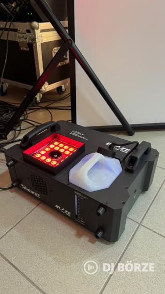 2db BeamZ Blaze1800 függőleges füstgép+rackláda