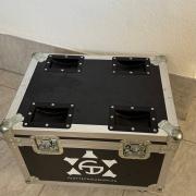 4db FTS LED BEAM 60W-os robotlámpa+rackláda