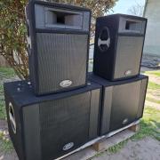 Eladó Peavey Hangfalszett !