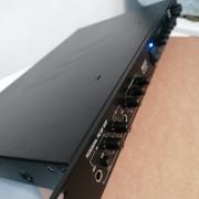 Apart 2 zónás multifunkcionális előerősítő