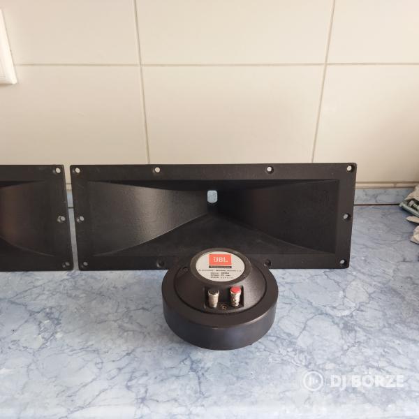 JBL 2426-es driverek, 2370-es tölcsérek.