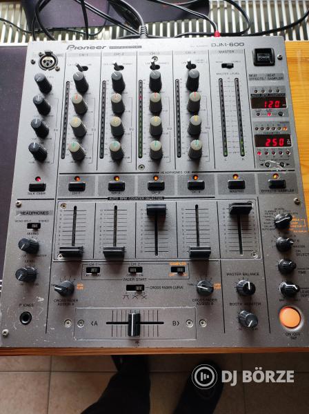 Eladó Pioneer DJM-600