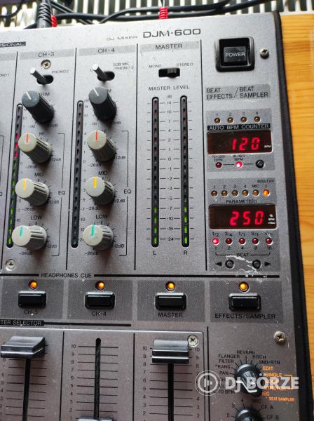 Eladó Pioneer DJM-600