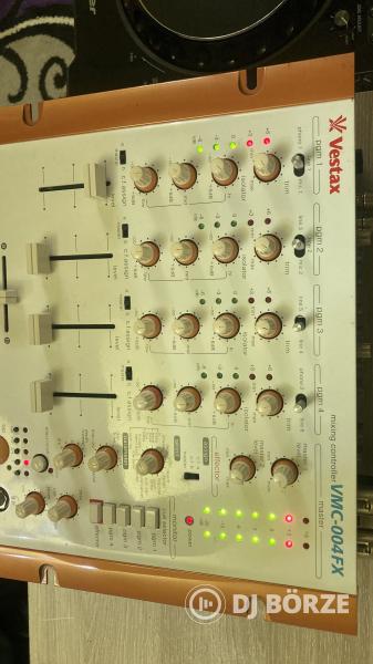 Vestax VMC 004 FX