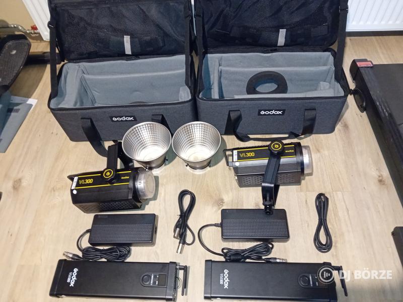 2db Godox VL300 (beszámítás is)  (új ára:342.000ft/db)