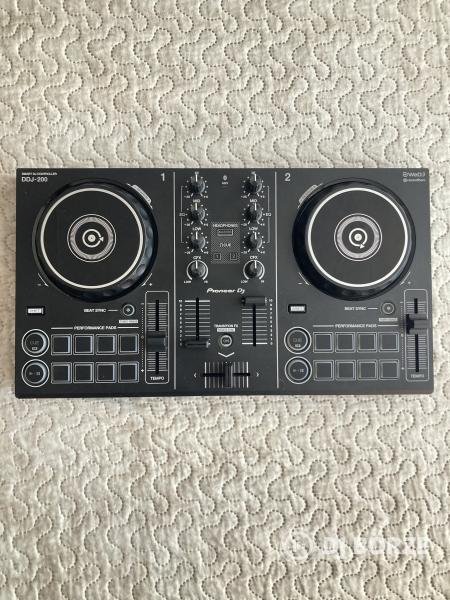 Pioneer DDJ-200 + táska