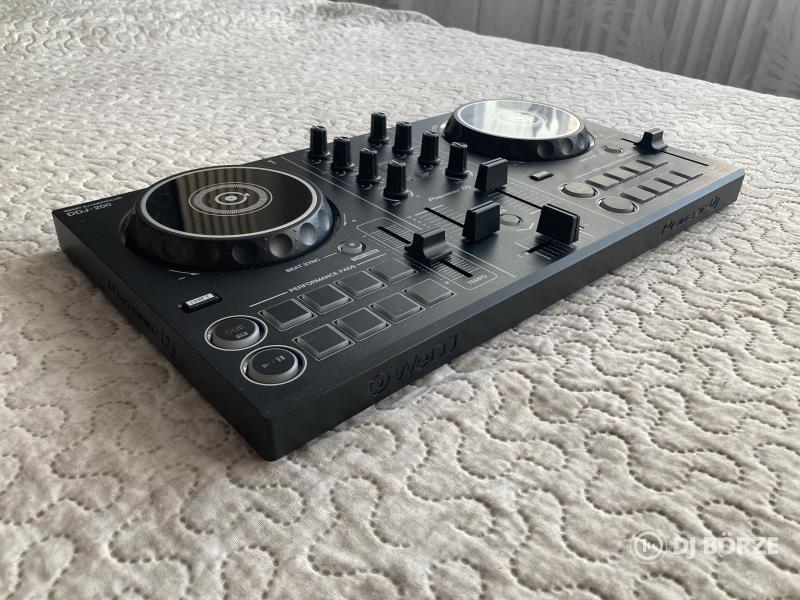 Pioneer DDJ-200 + táska