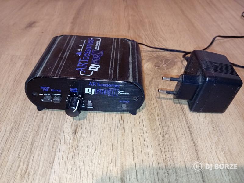 2db Millenium ADI 2, di boxok stb...