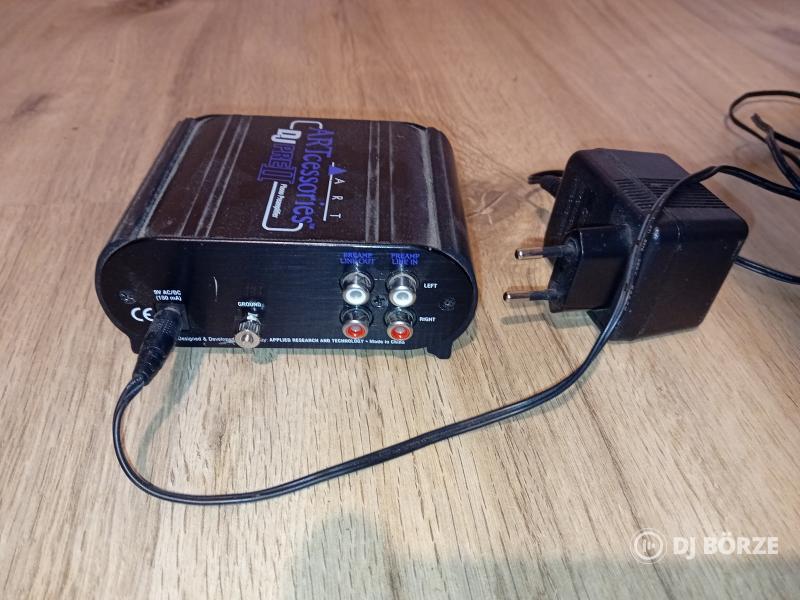 2db Millenium ADI 2, di boxok stb...