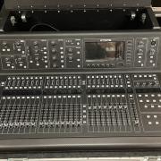 Midas M32 dig. keverő