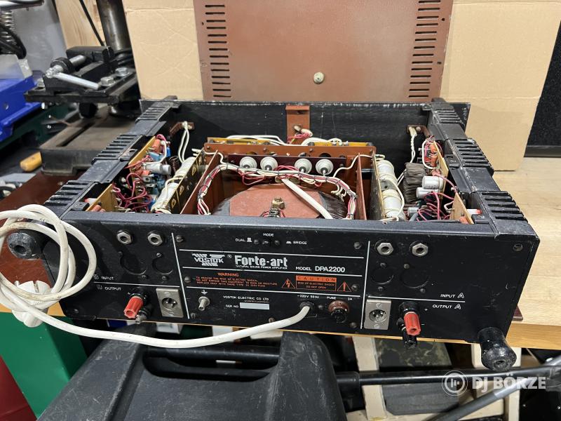 Vostok Forte-art DPA2200, 2x200W végfok, erősítő