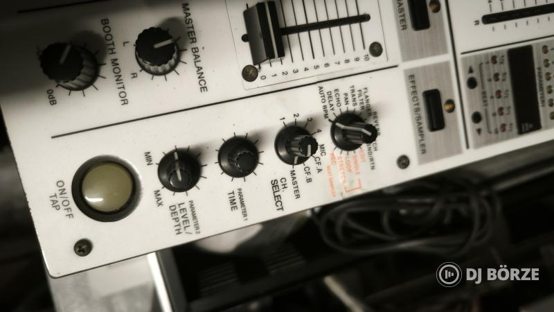 Pioneer DJM 600-as keverő fehér előlappal eladó !