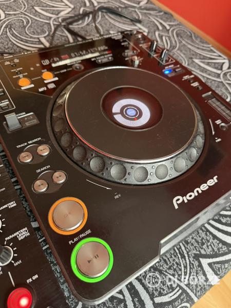 Pioneer CDJ-1000MK3 + Reloop RMX-40 DSP BlackFire Edition
