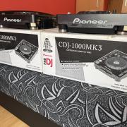 Pioneer CDJ-1000MK3 + Reloop RMX-40 DSP BlackFire Edition