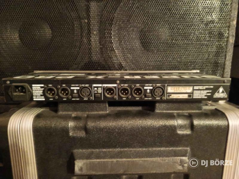 Behringer CX2310 Crossover