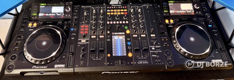 2 X Pioneer CDJ-2000 + 1 X Pioneer DJM-2000 + Rack