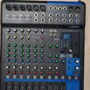 Yamaha MG12XU professzionális analóg keverőpult