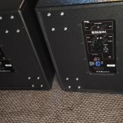 HK PR:O 18 Sub A,Aktiv hangfalpár.