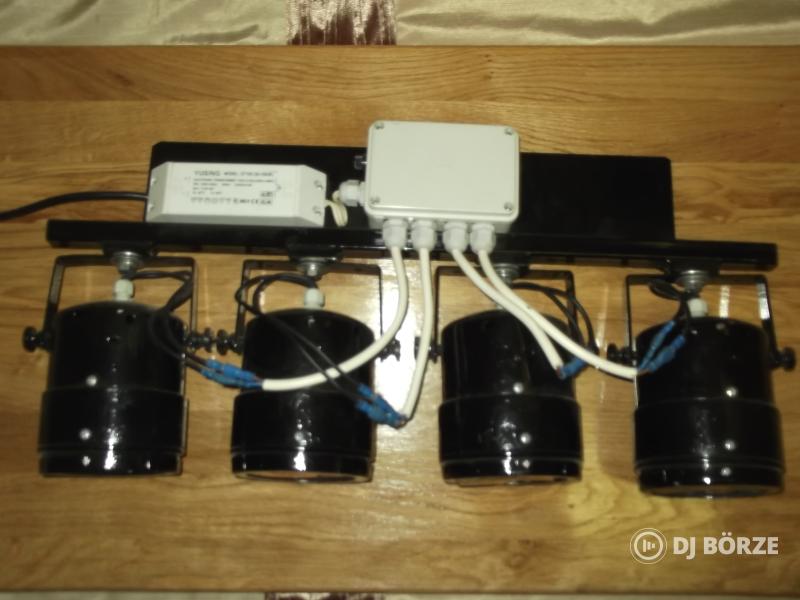 Egyedi 4-es futófény